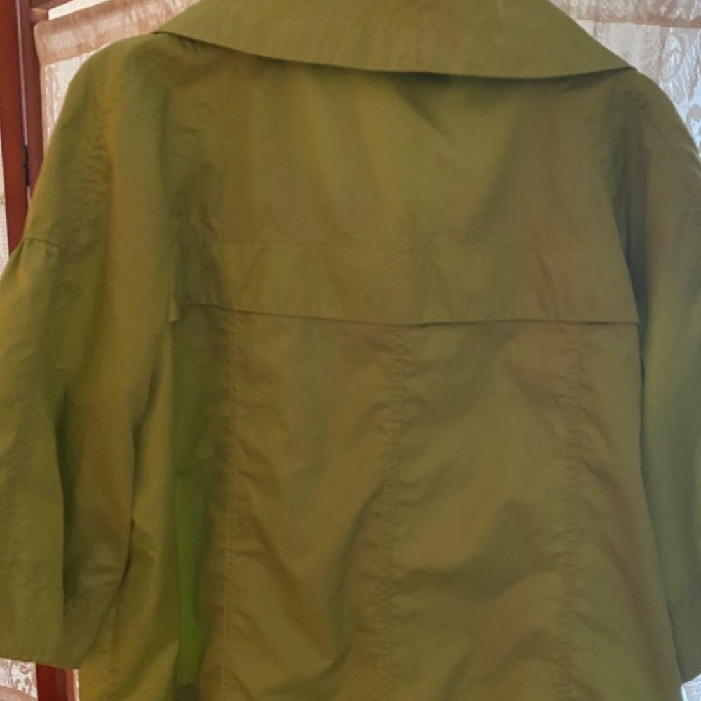 Spring Green Jacket - Picture 5 of 6